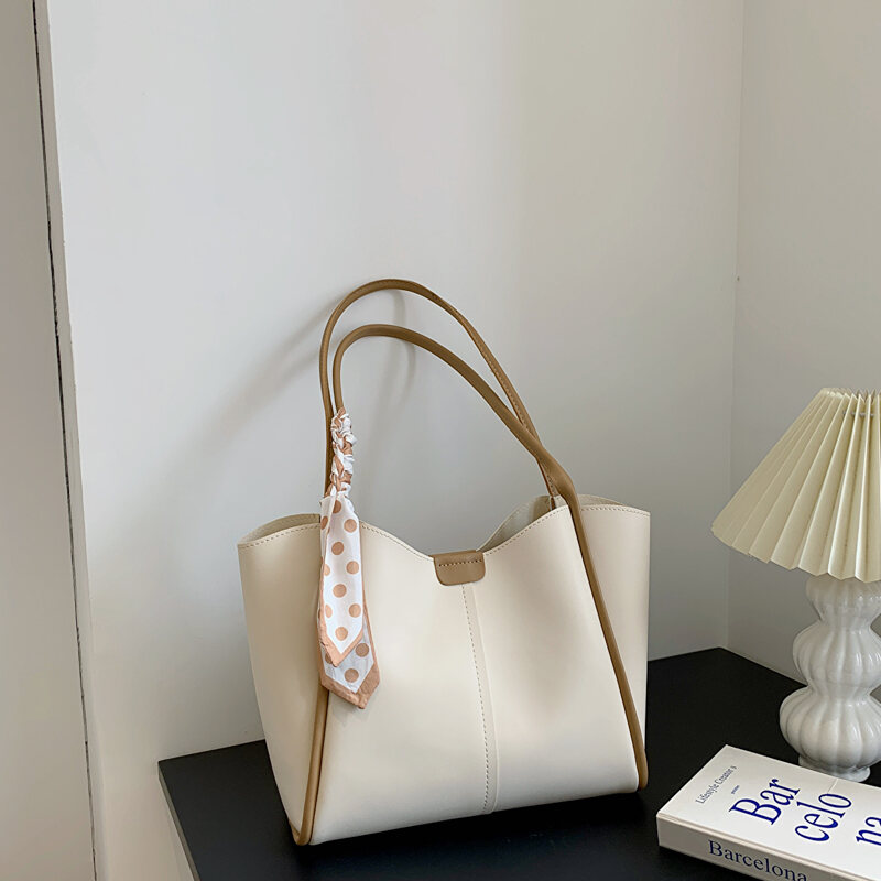 Tote Bag Large Capacity Women's Bag 2023 New High Sense Popular Underarm Bag Korean Style Popular Online Celebrity Niche Design