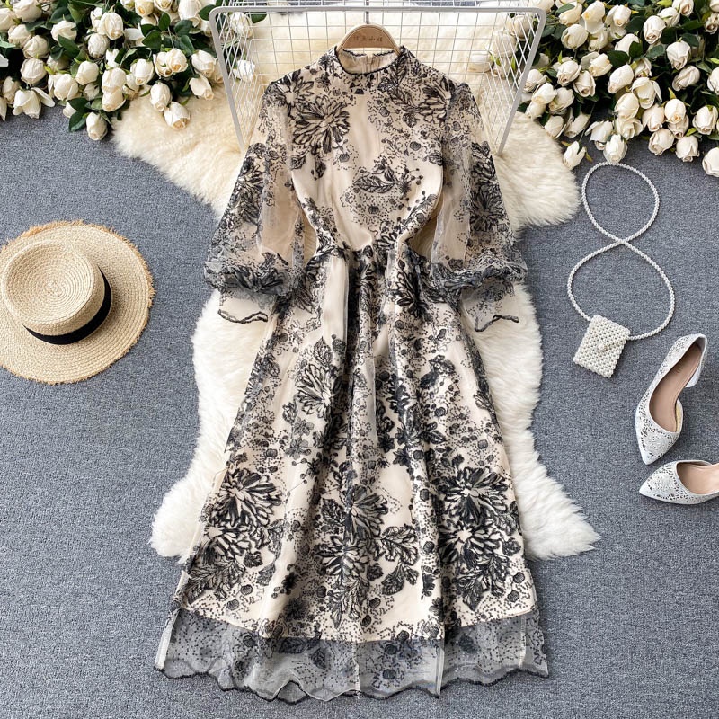 Summer Embroidered Mesh Dress Women Elegant A Line Vintage Evening Party Dresses Ladies Elegant Lace Long Dress