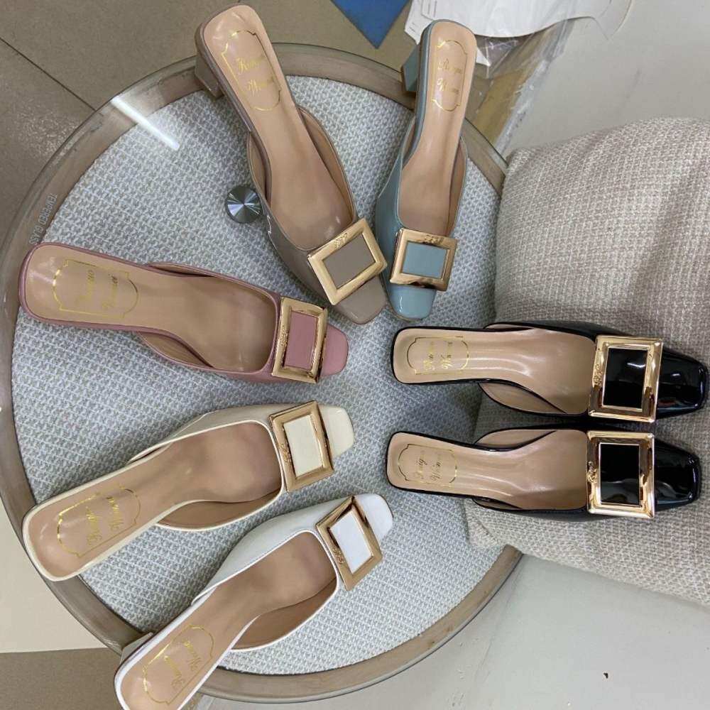2022 new summer Roger vivierˉsquare head half slippers women wear square head thick heel square buckle slacker sandals