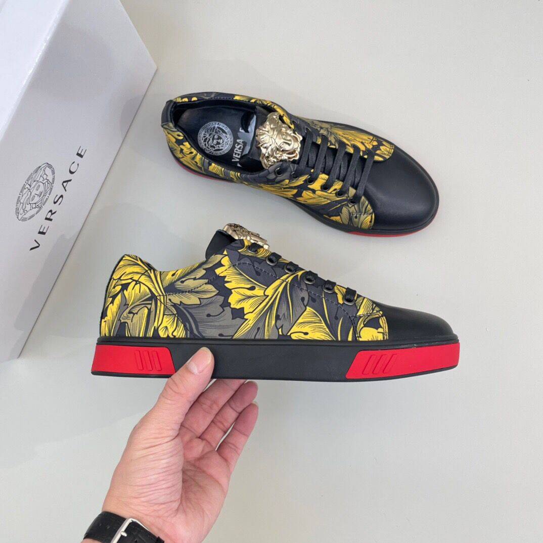 High quality European luxury brand shoesNew high-end men's shoes, board shoes, Korean version, trendy printed genuine leather luxury men's shoes, driving casual shoes, men's shoestop men's shoes